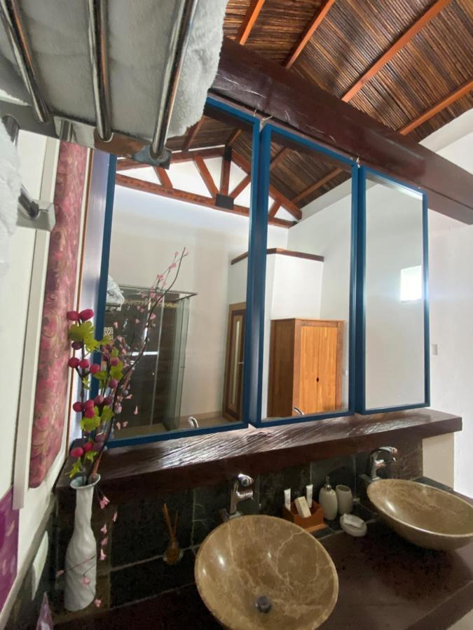 Casa De Leda, A Kali Hotel Санта Марта Екстериор снимка A room divider